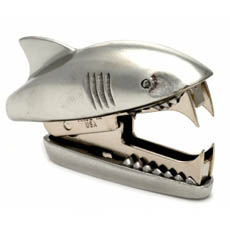 animal-staple-removers-th