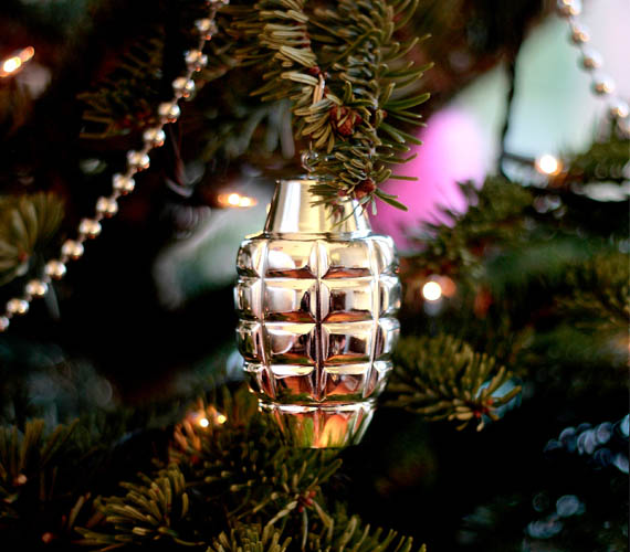 XMas-Declarations-Grenade-Ornaments