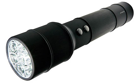 WiseLED-Tactical-Flashlight