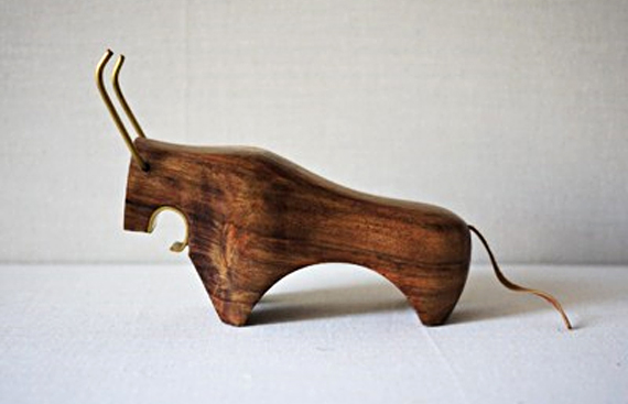 bull-bottle-opener