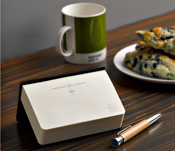 moleskine-desk-calendar
