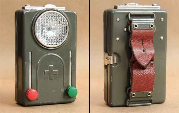 vintage-swiss-army-flashlight