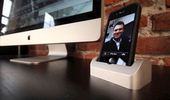 Elevation-iPhone-Dock