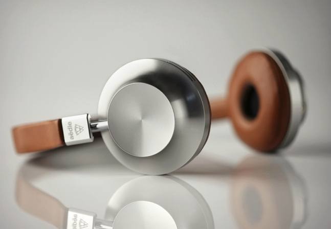 Aedle-VK-1-Headphones-1