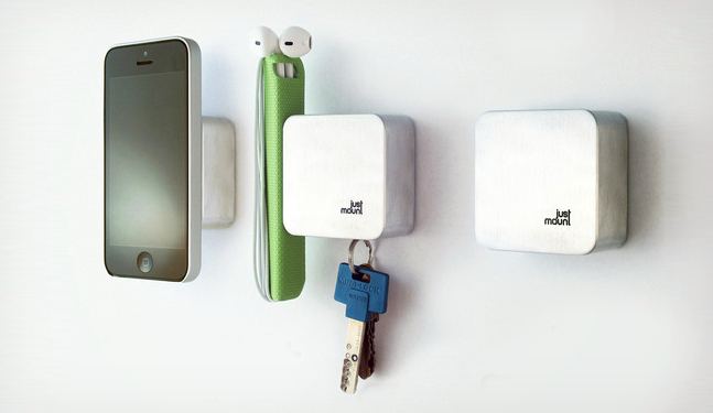 JustMount-iPhone-Wall-Mount-1