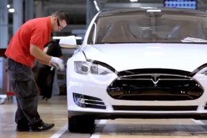 video-How-the-Tesla-Model-S-is-Made–th
