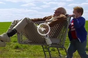 video-Bad-Grandpa-Trailer-th