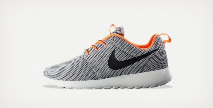 Nike Roshe Run in Wolf Grey/Black-Atomic Orange