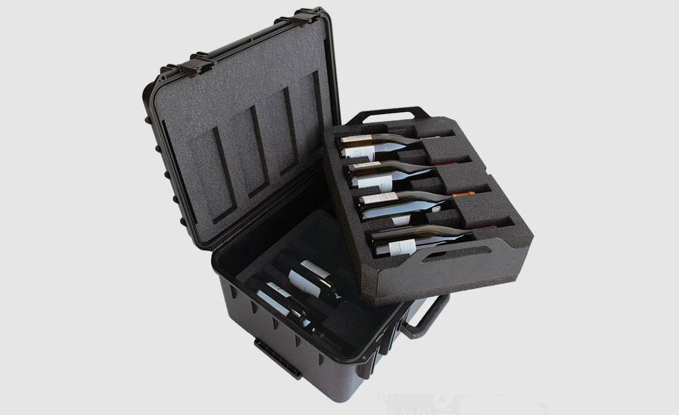 The WineCruzer Is a Piece of Heavy-Duty Luggage For Your Bottles
