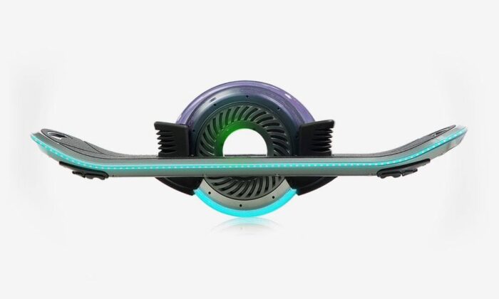 Hoverboard Is a One-Wheeled Electric Skateboard