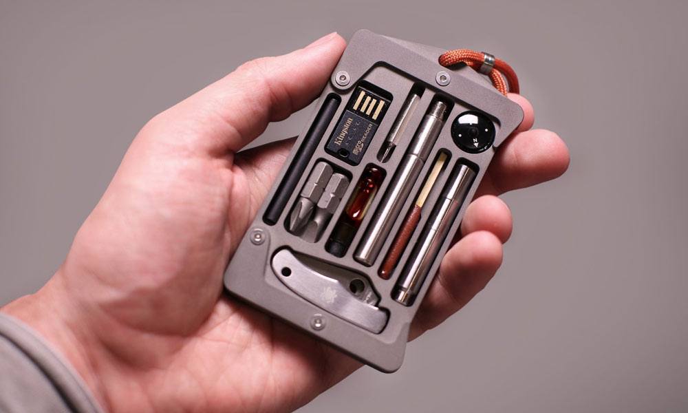 Jackfish Survival Credit Card Holder