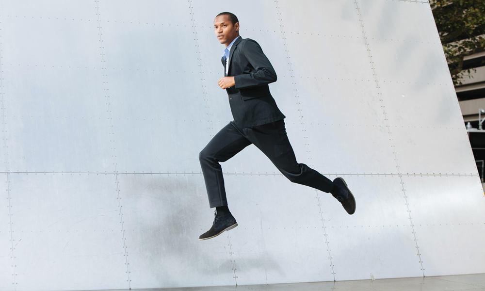 You Could Run a Race In Ministry of Supply’s Aviator 2 Suit