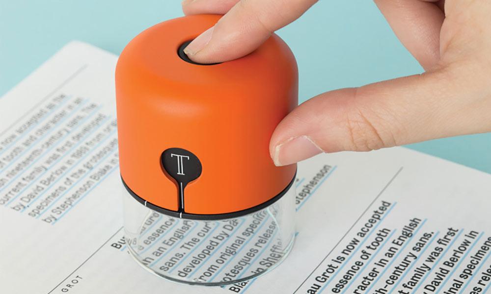 Spector Digitally Captures Typefaces and Colors