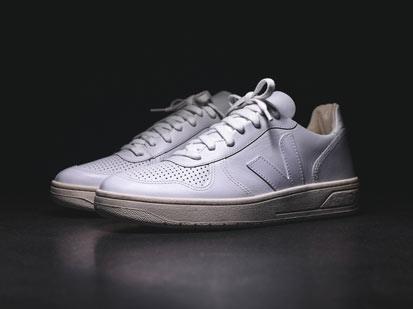 Veja V10 Low - White