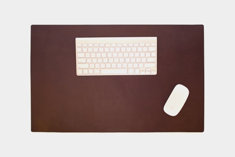 Wood & Faulk Leather Desk Pad
