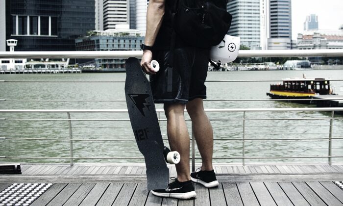 The World’s First Pure Carbon Electric Skateboard