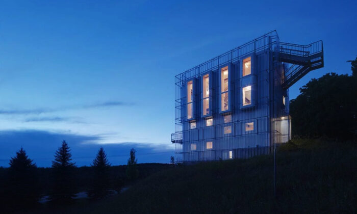 The Chameleon House Reflects All That Surrounds It