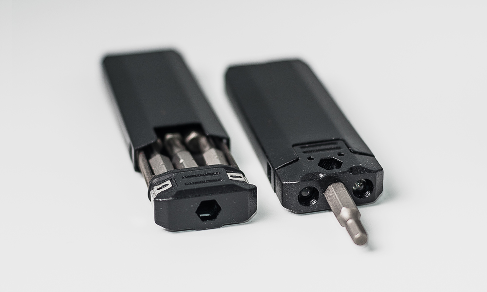 The Lever Gear Clip System Offers Compact EDC Storage