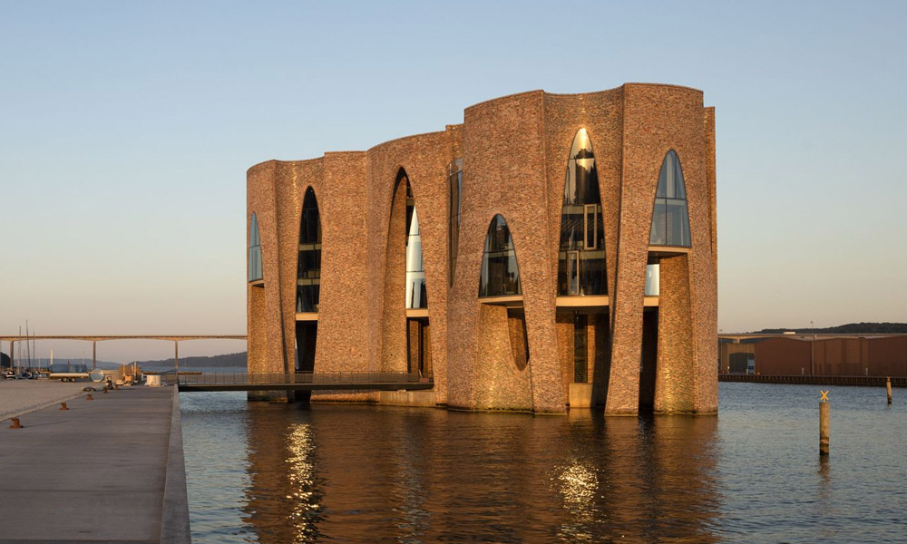 Fjordenhus Is a Modern Castle Complete with Footbridge