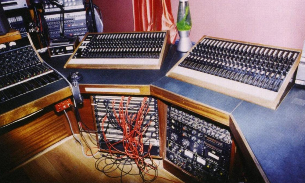 Alt Image