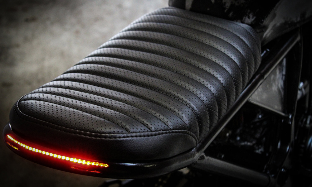 Alt Image