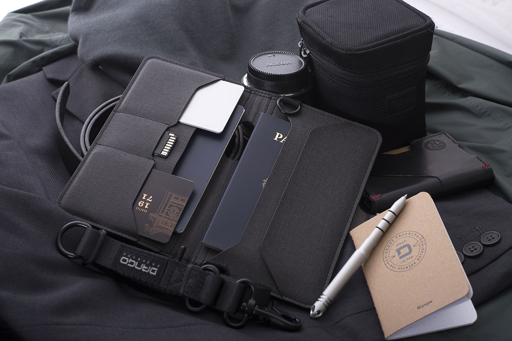 Dango’s P02 Pioneer Wallet Will Change the Way You Travel