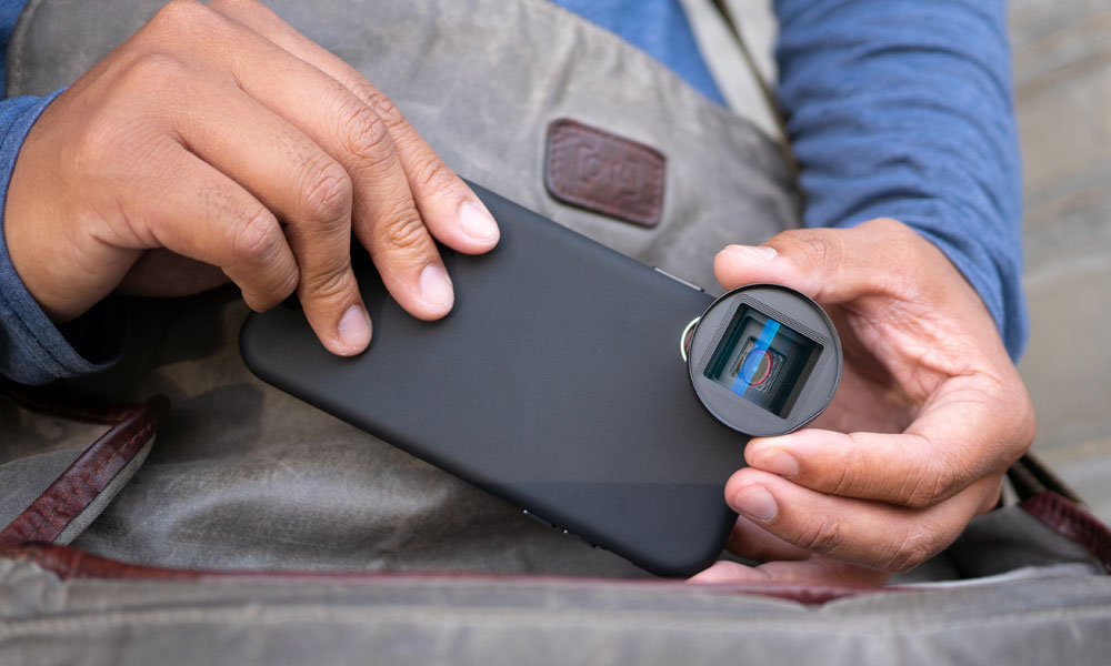 The SANDMARC Anamorphic Lens Is Great for iPhone Filmmaking