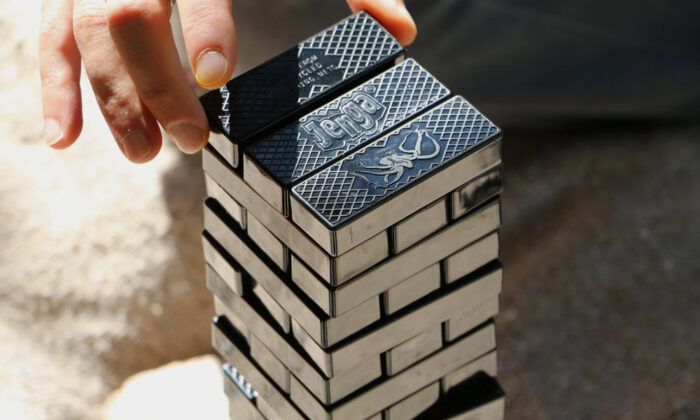 Jenga-Game-Recycle-Fishing-Nets-1