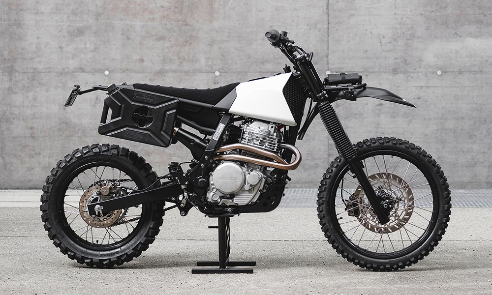 Vagabund Moto 1991 Honda NX650