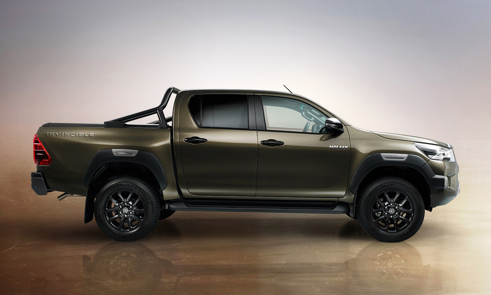 2021 Toyota Hilux Invincible-X