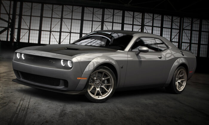 Dodge Challenger 50th Anniversary Commemorative Edition