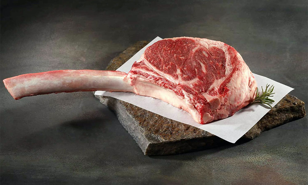 At Home: Snake River Farms American Wagyu Steak Package