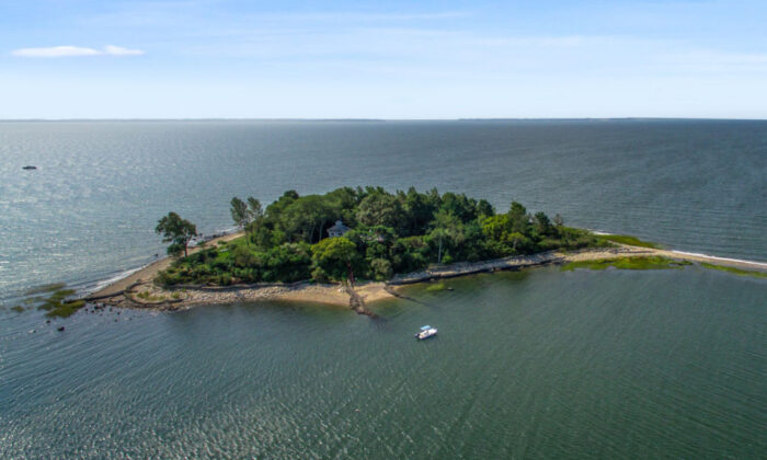 pvt-island-1