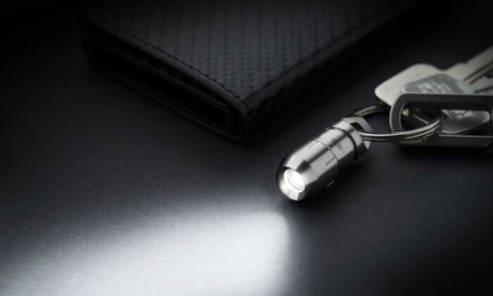 HUNT3.0 Is the World’s Smallest Multi-Function Flashlight