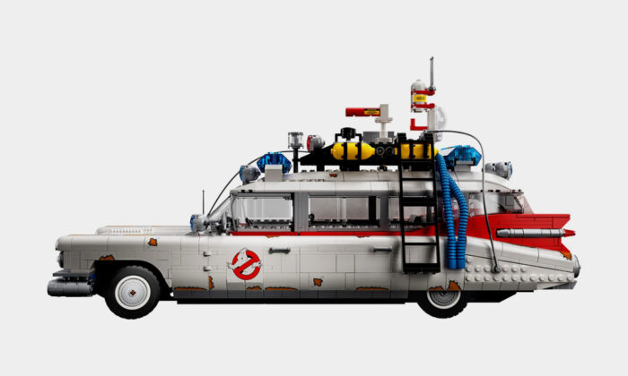 LEGO-Ghostbusters-Ecto-1-2