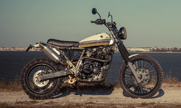 Unik Editions Suzuki DR 800 Big One – “BIG SUZY” #33