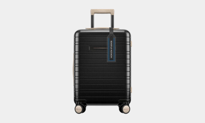 Horizn-Studios-BioX-Circle-One-Plant-Based-Rolling-Luggage-1