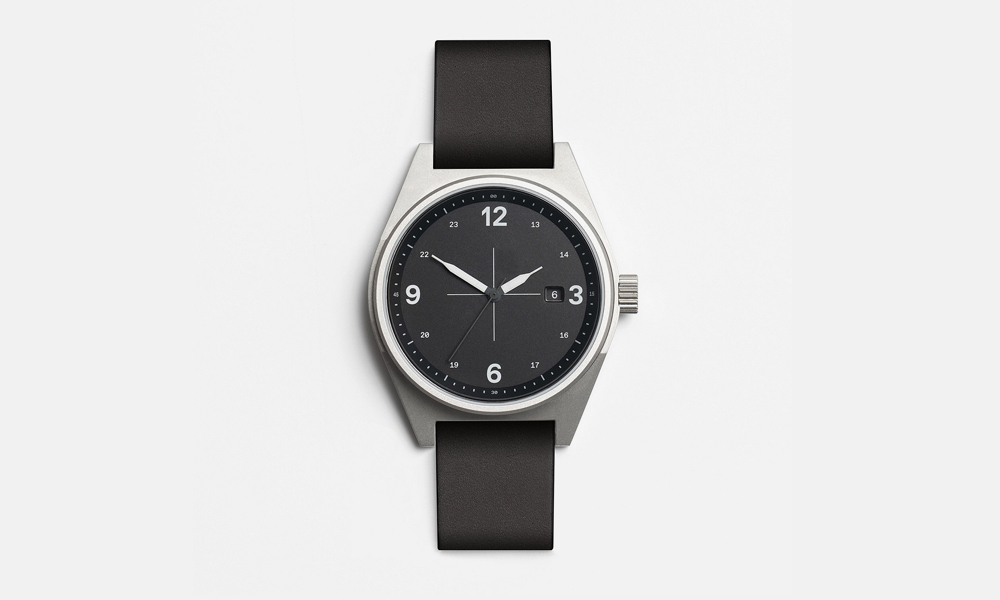 Instrmnt Applied Design Field Watch