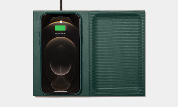 Native Union’s Gorgeous Heritage Valet Also Charges Your Phone