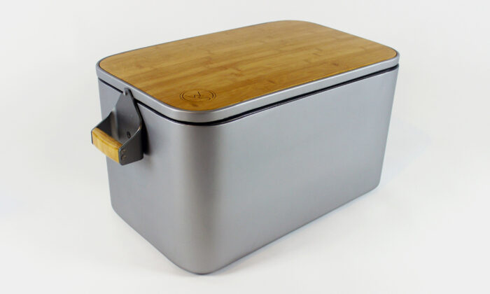 The Wooly Cooler is Perfect for Boozy Picnics