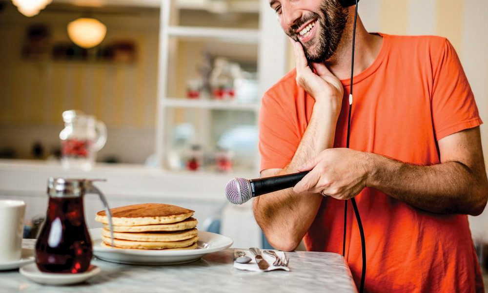 The Best Podcasts For Food Lovers