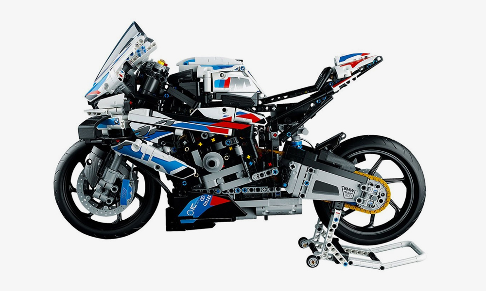 LEGO Technic BMW M 1000 RR