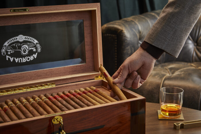 Bring a Taste of the Dominican Home With La Aurora’s Cigar Sampler Pack