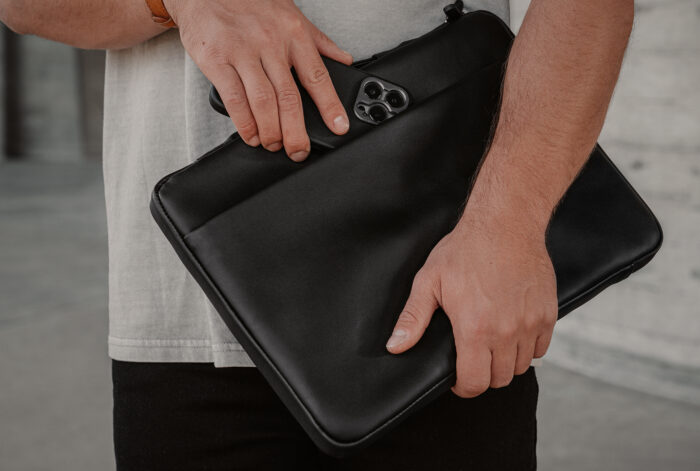 Upgrade All Your Apple Devices Stylishly With Sandmarc’s Leather Accessories