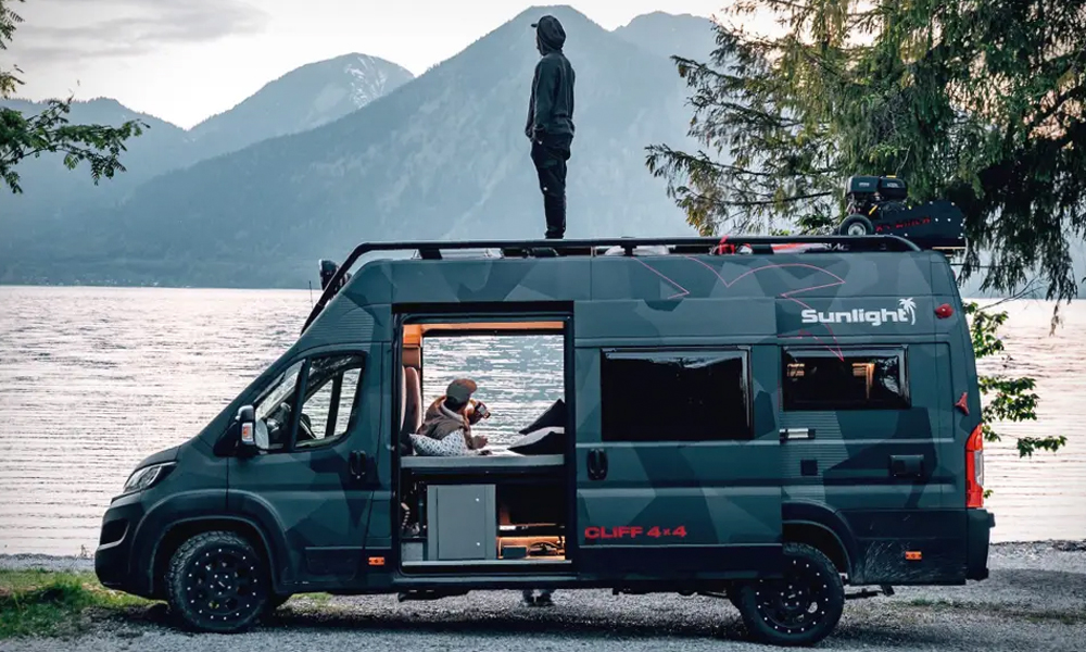 Sunlight Cliff 4×4 Adventure Van