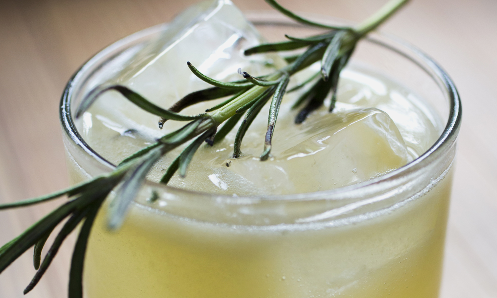 What to Drink This Weekend: The Warthog, a Spiced Pear Cocktail