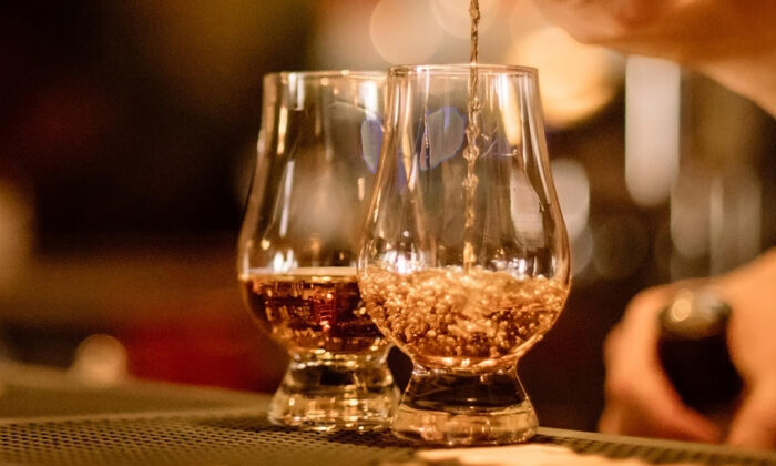 The 5 Best Whiskey Glasses for Bourbon