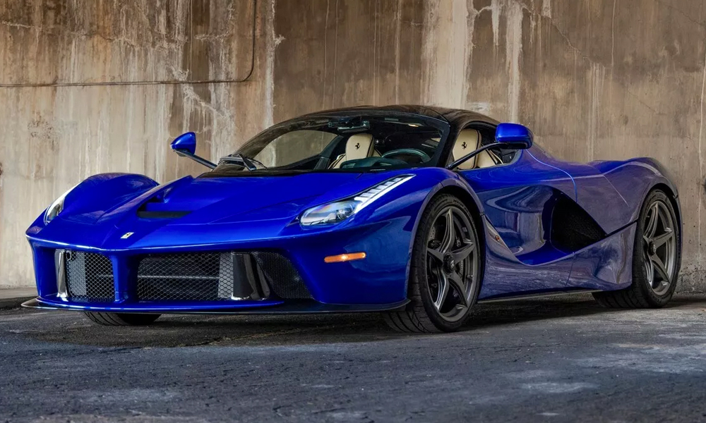 2014 Ferrari LaFerrari in Blue Elettrico Heads to Auction