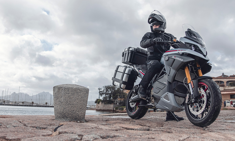 The 6 Best Italian Motorcycles That Combine Style and Performance