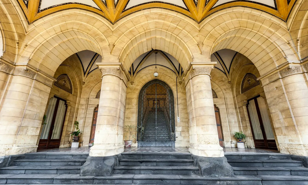 Alt Image